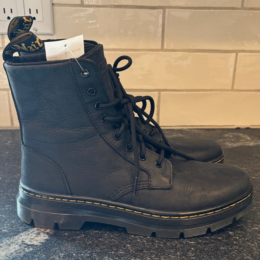 Dr. Martens Combs Leather Casual Black Boots Men's size 9 NEW